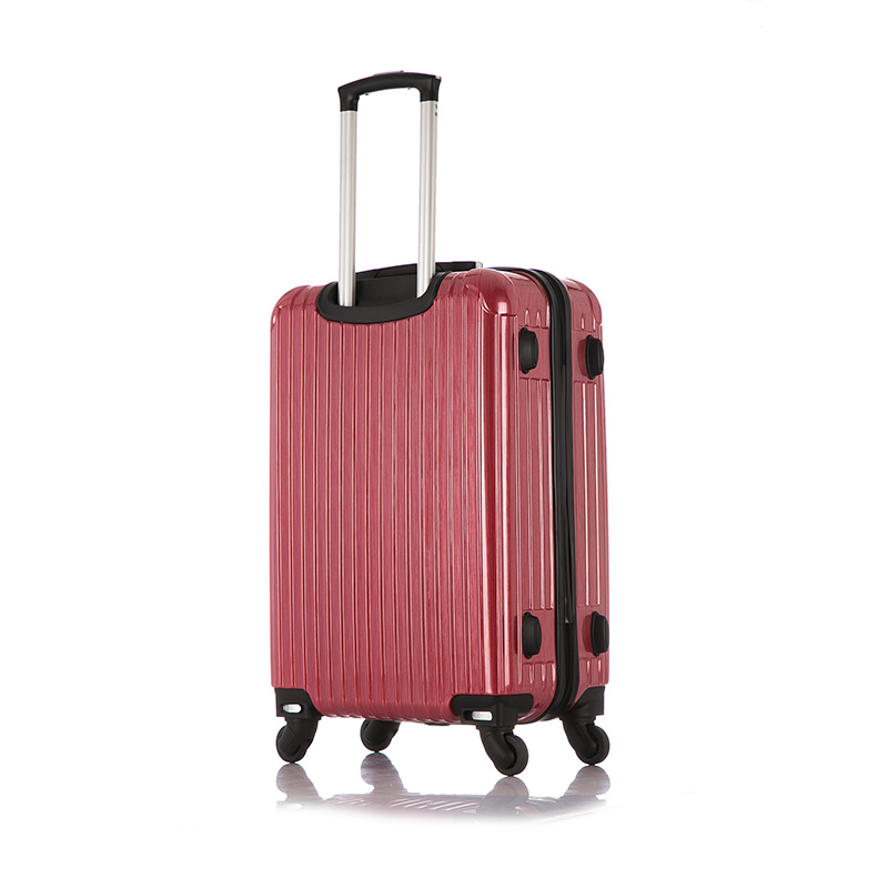 Lightweight 4-wheel spinner suitcase